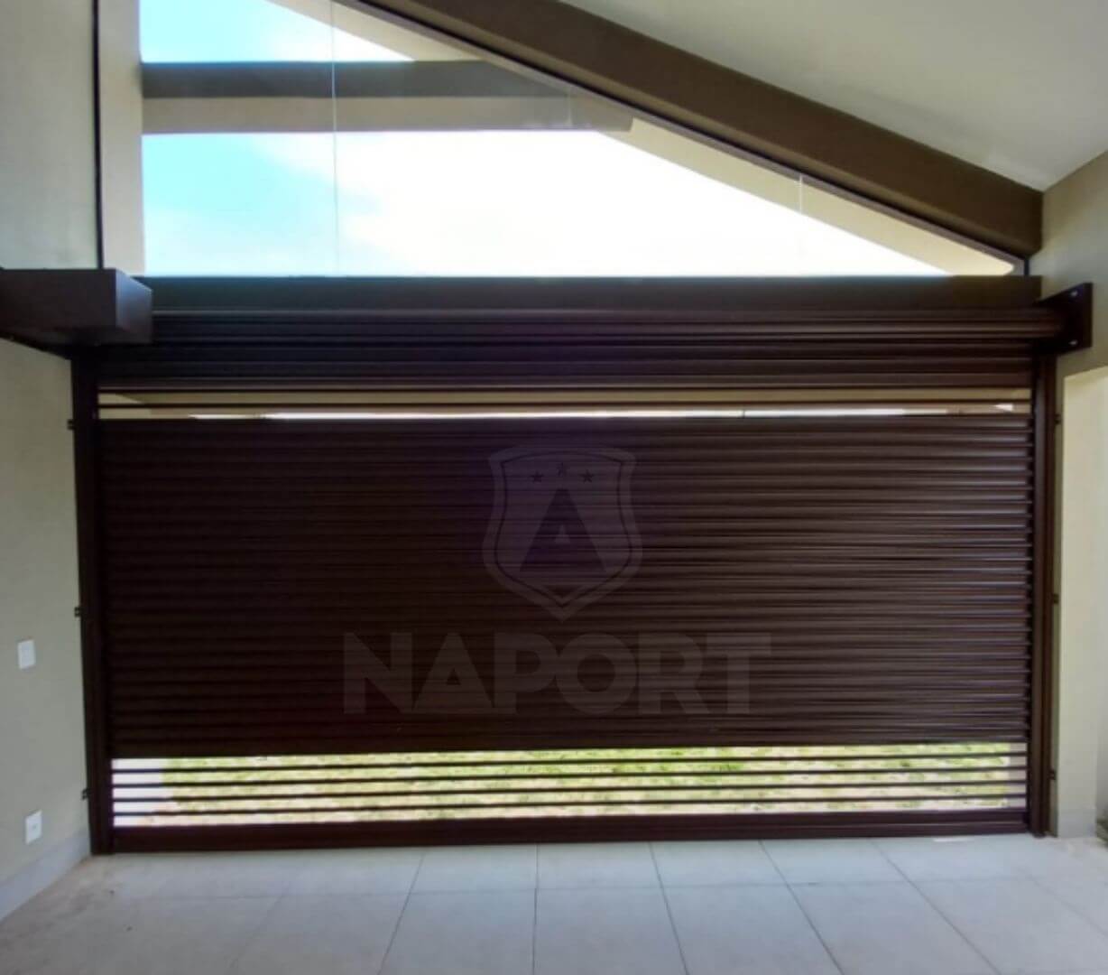 Saiba como manter os cuidados básicos da sua porta de enrolar.