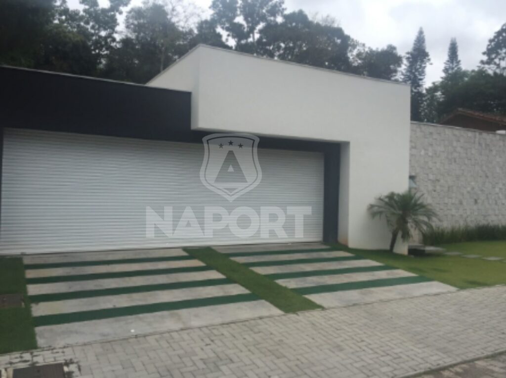 Além de adquirir uma porta de enrolar automática de qualidade, é essencial contar com um suporte eficiente.