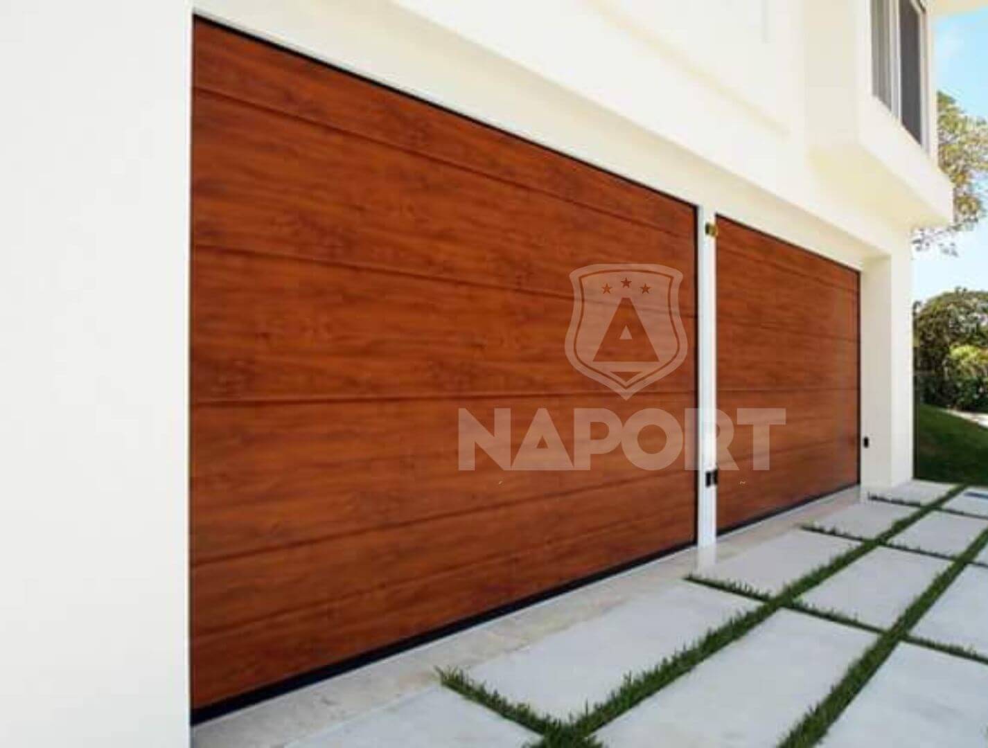 As portas seccionadas estão disponíveis em diversos designs e acabamentos.